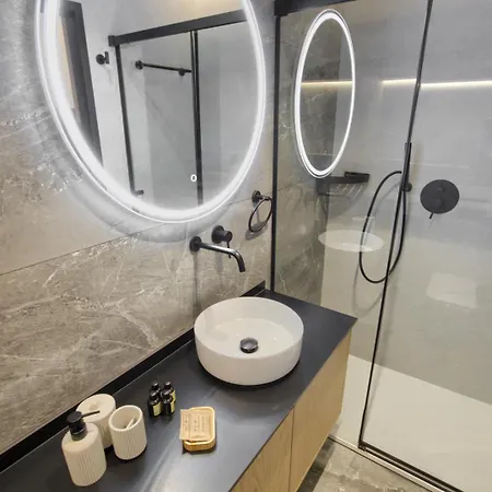 Dobo Madrid Palos Room photo